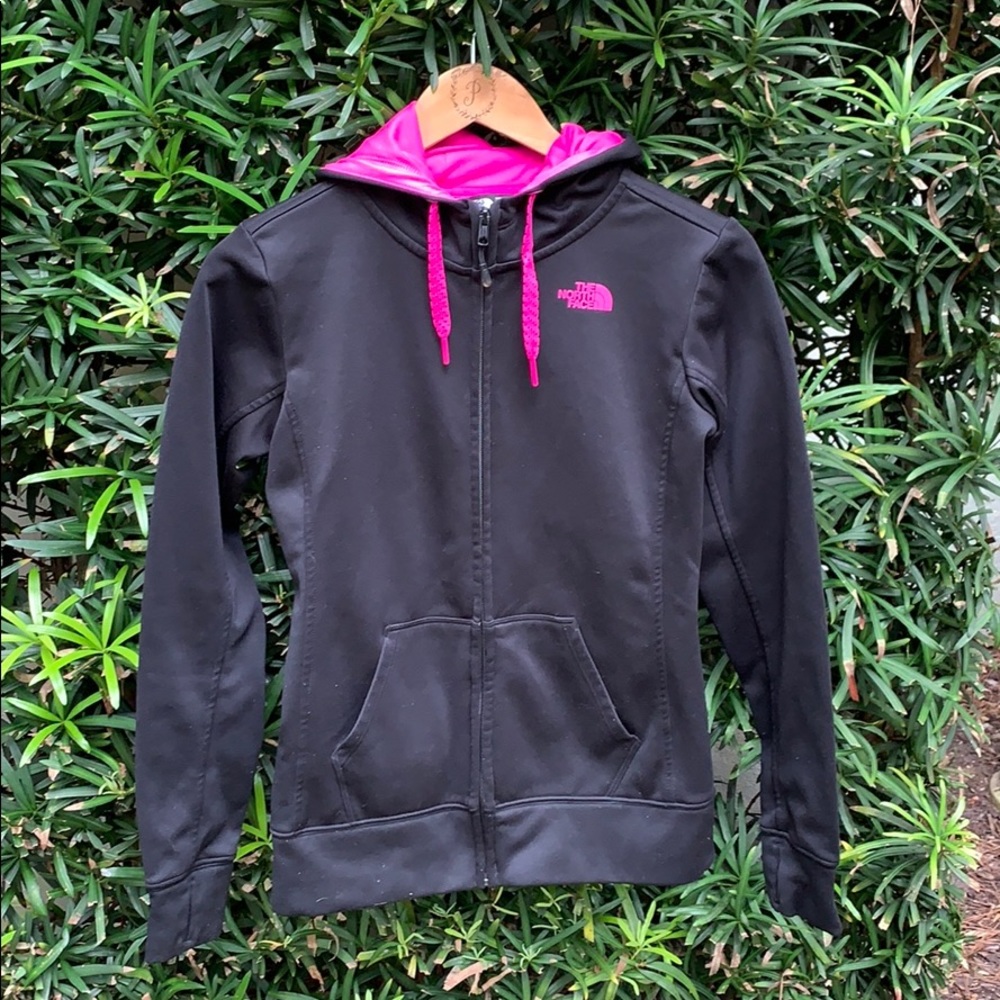 🧥 The North Face black zip hoodie